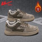 Pull-Back Men’s Autumn & Winter Sneakers – Shock-Absorbing & Trendy